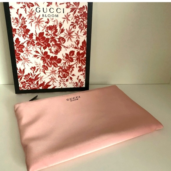 Gucci Bloom Zipper Pouch w/Gucci Box - NIB - Picture 7 of 11